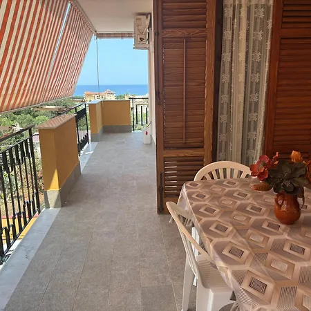 Apartment Casa Maro' *